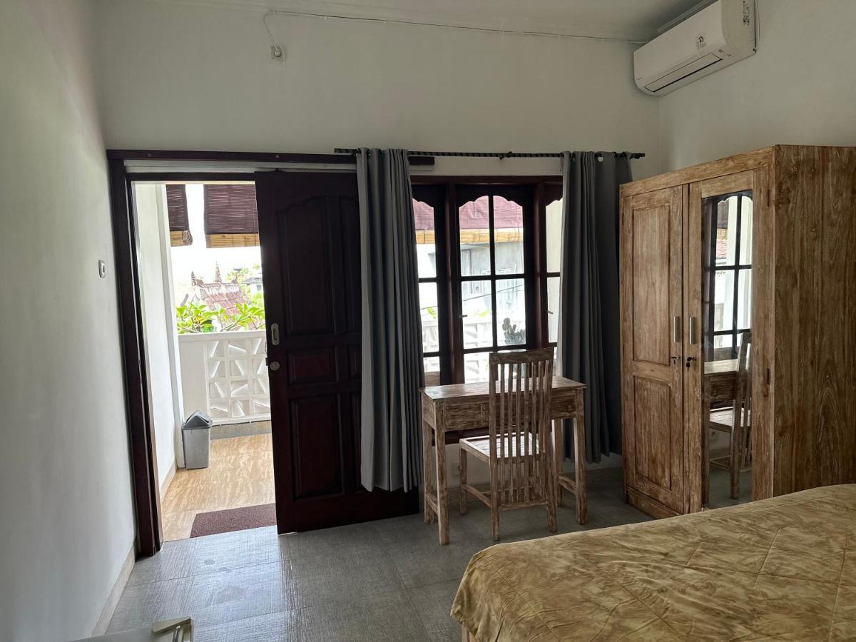 Koming Guest House Canggu Exteriör bild