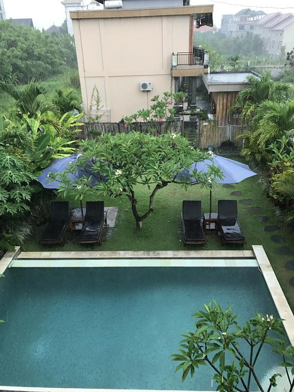 Koming Guest House Canggu Exteriör bild
