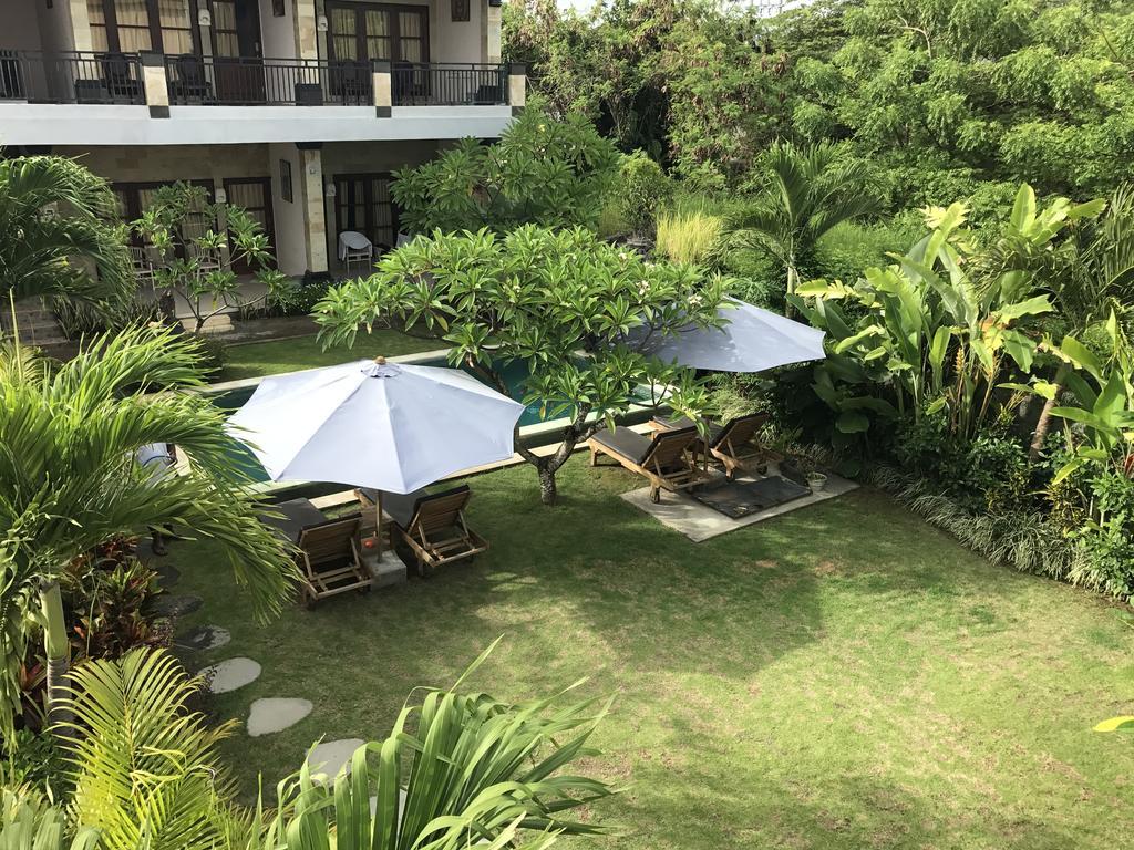 Koming Guest House Canggu Exteriör bild