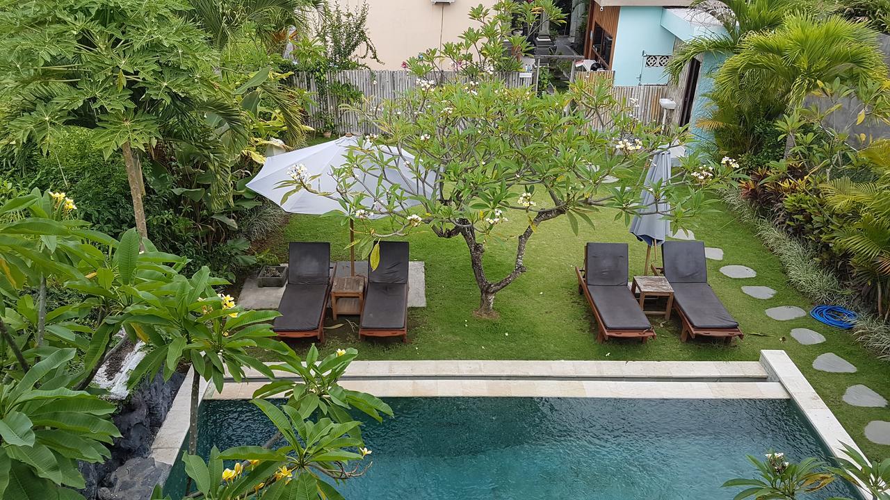 Koming Guest House Canggu Exteriör bild