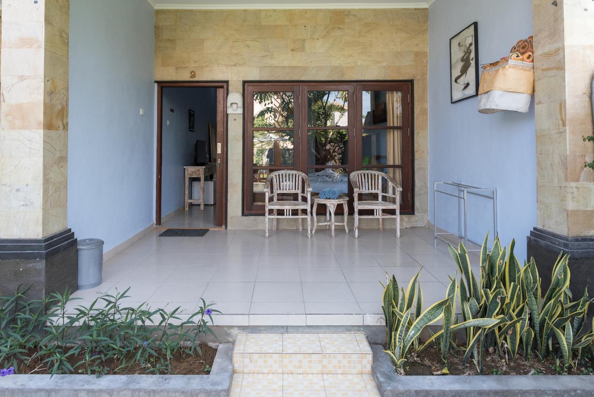 Koming Guest House Canggu Exteriör bild