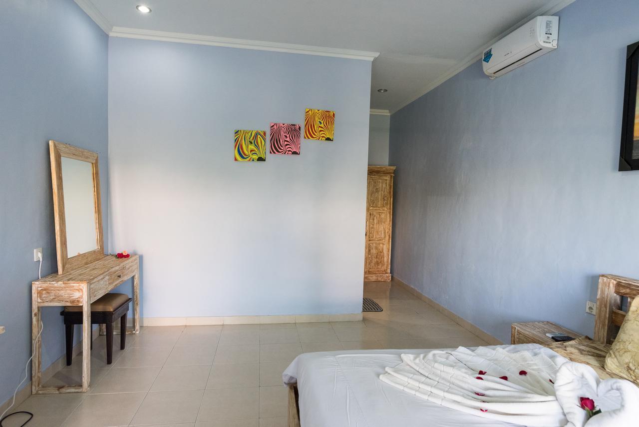Koming Guest House Canggu Exteriör bild